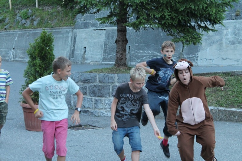 Village Camps International Summer Camp Leysin, Switzerland 2026-08-15 https://www.villagecamps.com/journals_admin/images/699-34-petting zoo (87).jpg